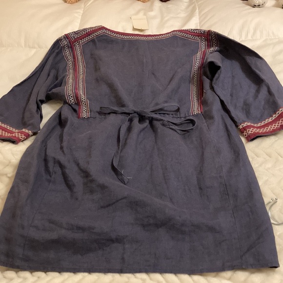 NWT vintage inspired CABI embroidered tunic - Picture 2 of 3